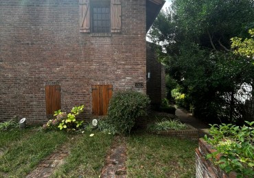 Duplex oportunidad en Pinamar 2 dormitorios ,2 baños gas natural 